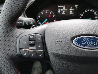 Ford Focus 1,0 EcoBoost Hybrid ST-Line